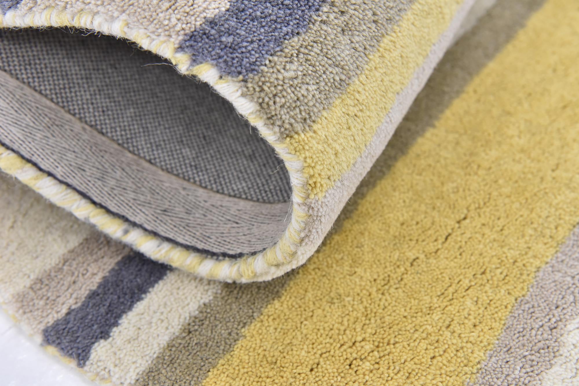 2' 8 x 4' 10 Luna Wool Rug
