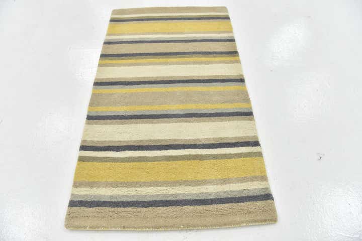 2' 8 x 4' 10 Luna Wool Rug
