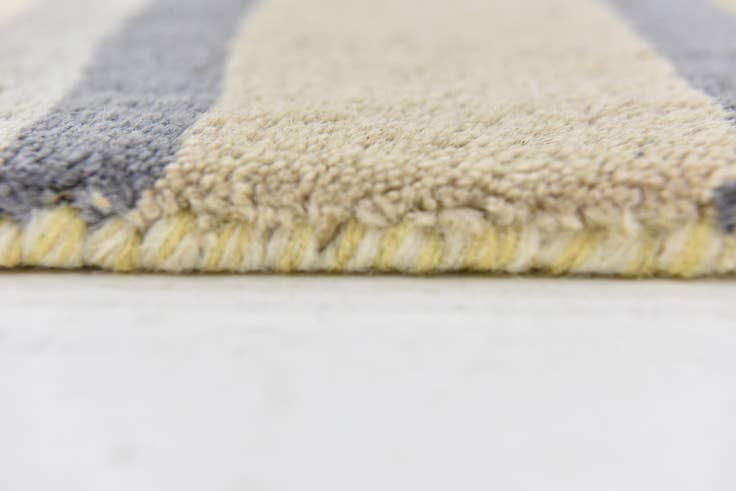 Detail image of 2' 8 x 4' 10 Luna Wool Rug