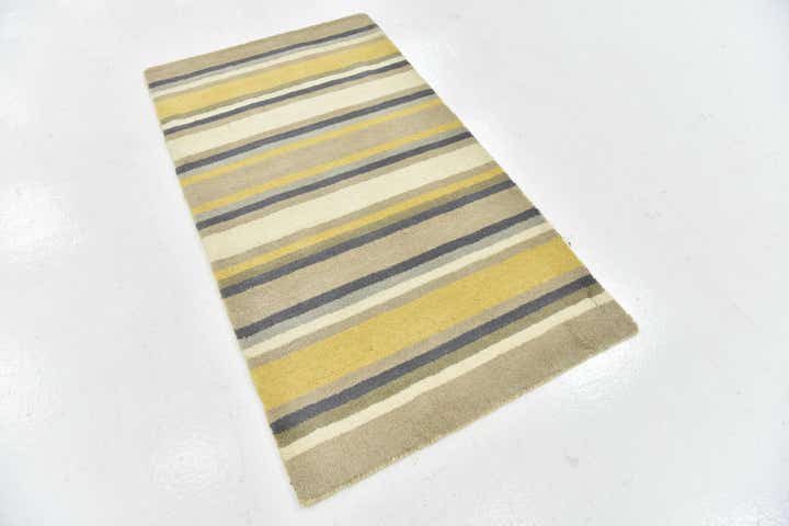 2' 9 x 4' 10 Luna Wool Rug