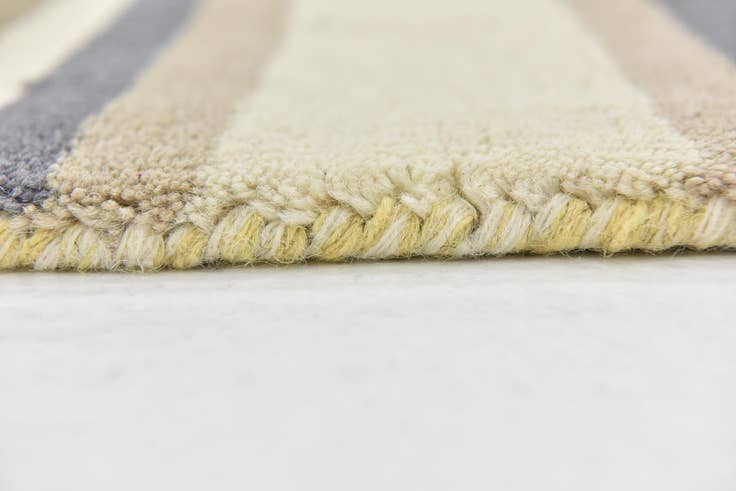 Detail image of 2' 9 x 4' 10 Luna Wool Rug