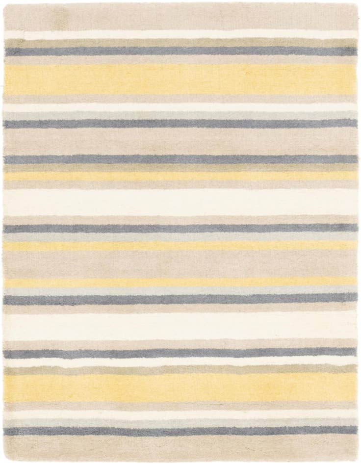 Detail image of 2' 9 x 4' 10 Luna Wool Rug