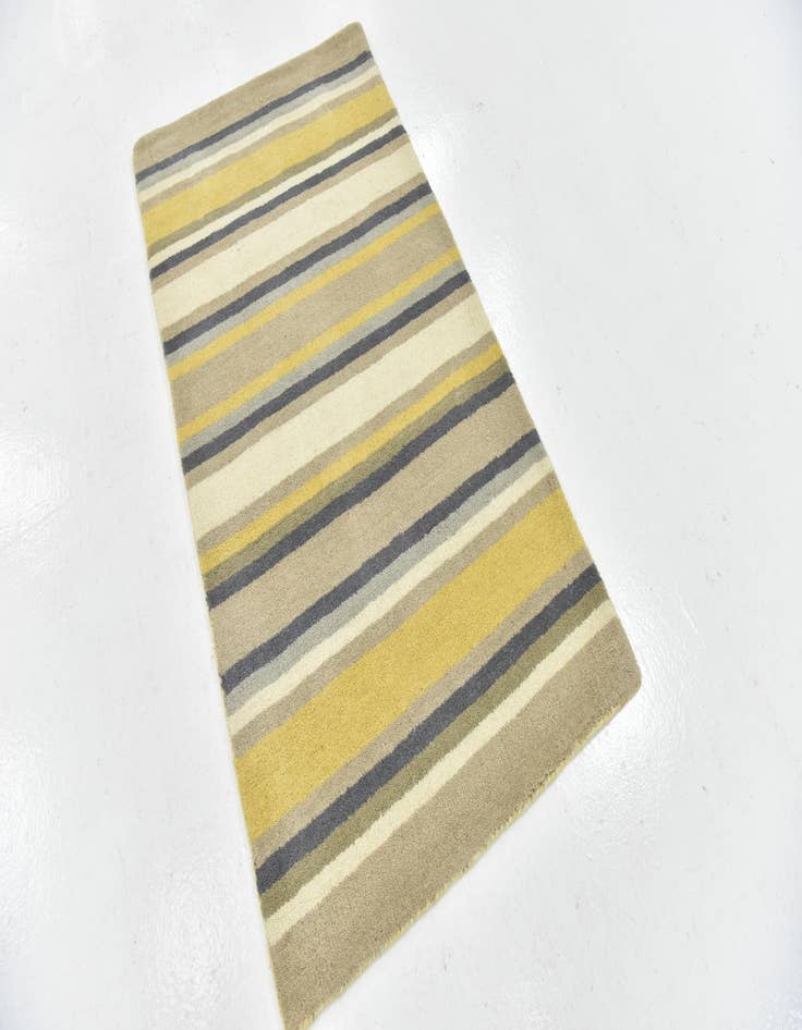 Detail image of 2' 9 x 5' Luna Wool Rug