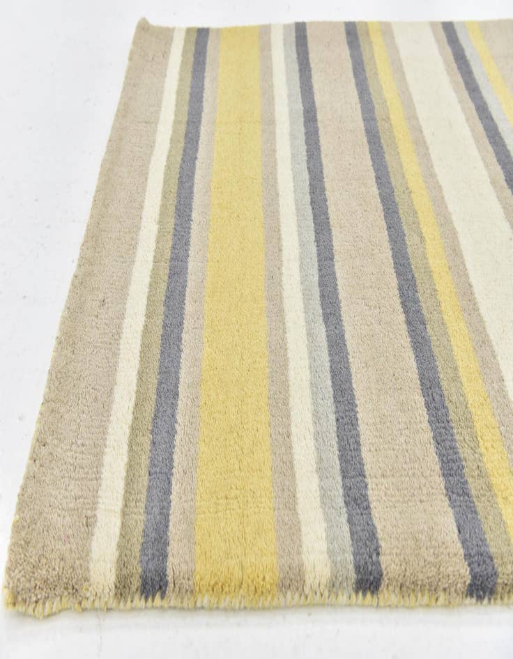 Detail image of 2' 9 x 4' 10 Luna Wool Rug
