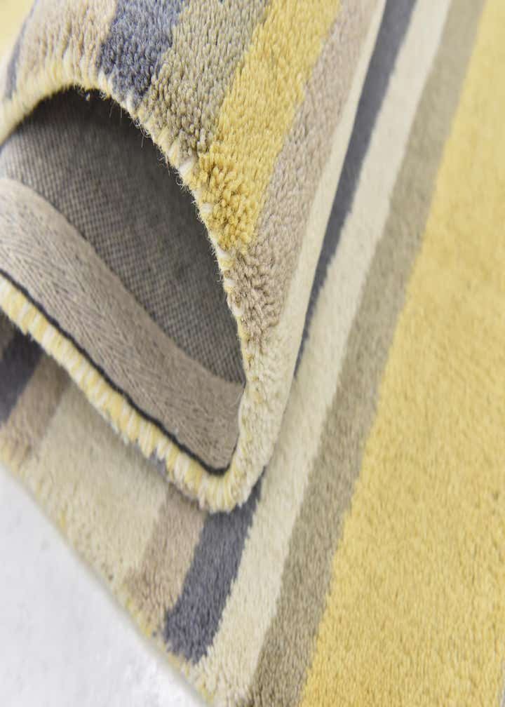 2' 9 x 4' 10 Luna Wool Rug