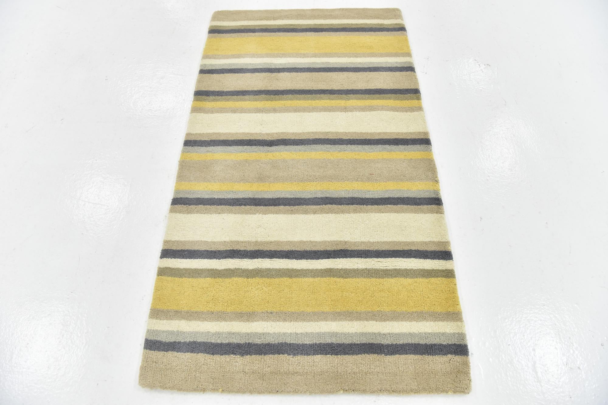 2' 8 x 4' 10 Luna Wool Rug