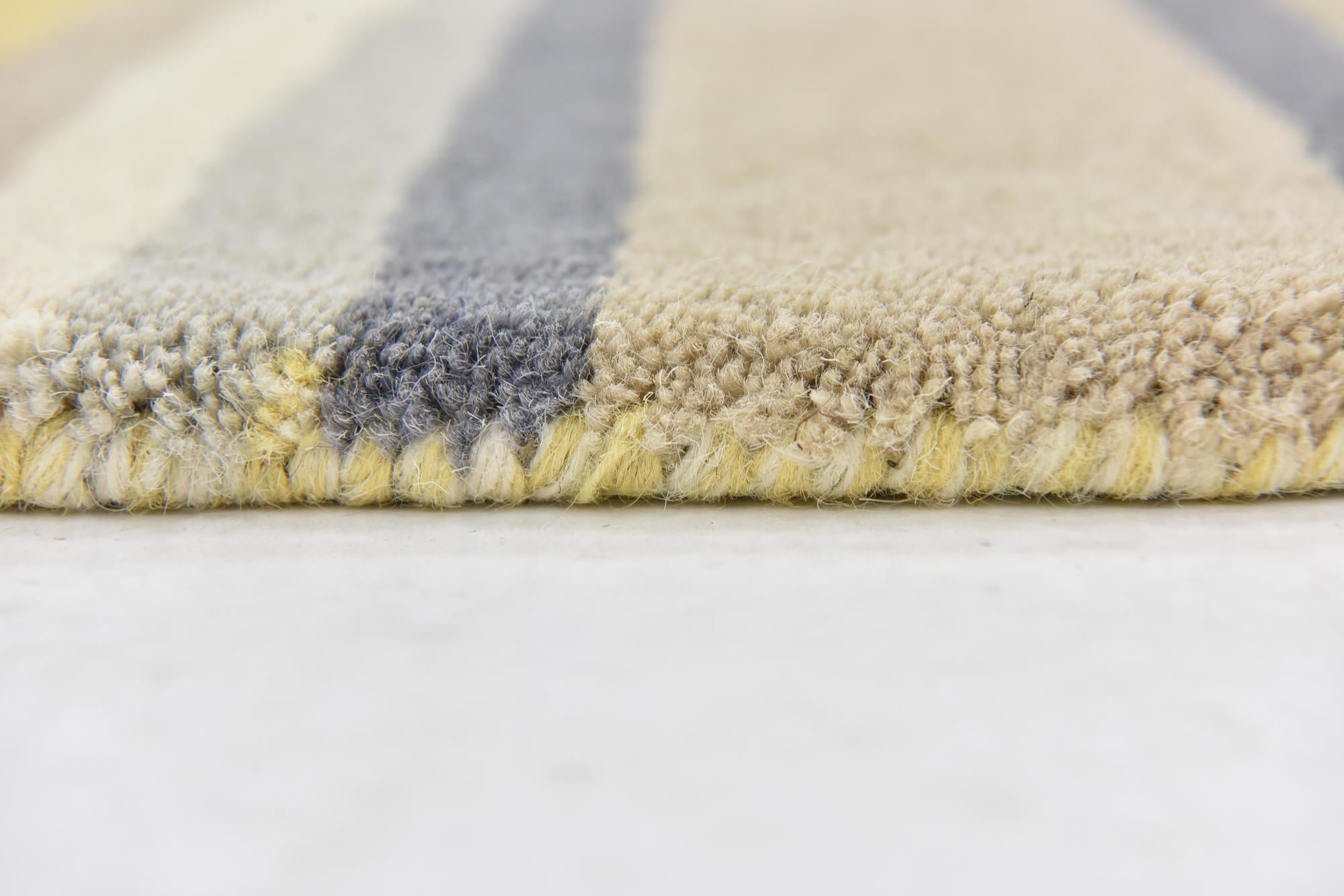 2' 8 x 4' 10 Luna Wool Rug