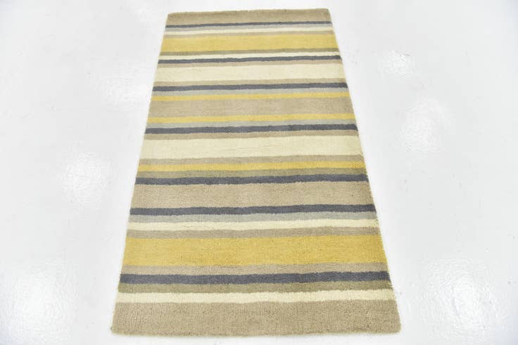 Detail image of 2' 9 x 4' 10 Luna Wool Rug