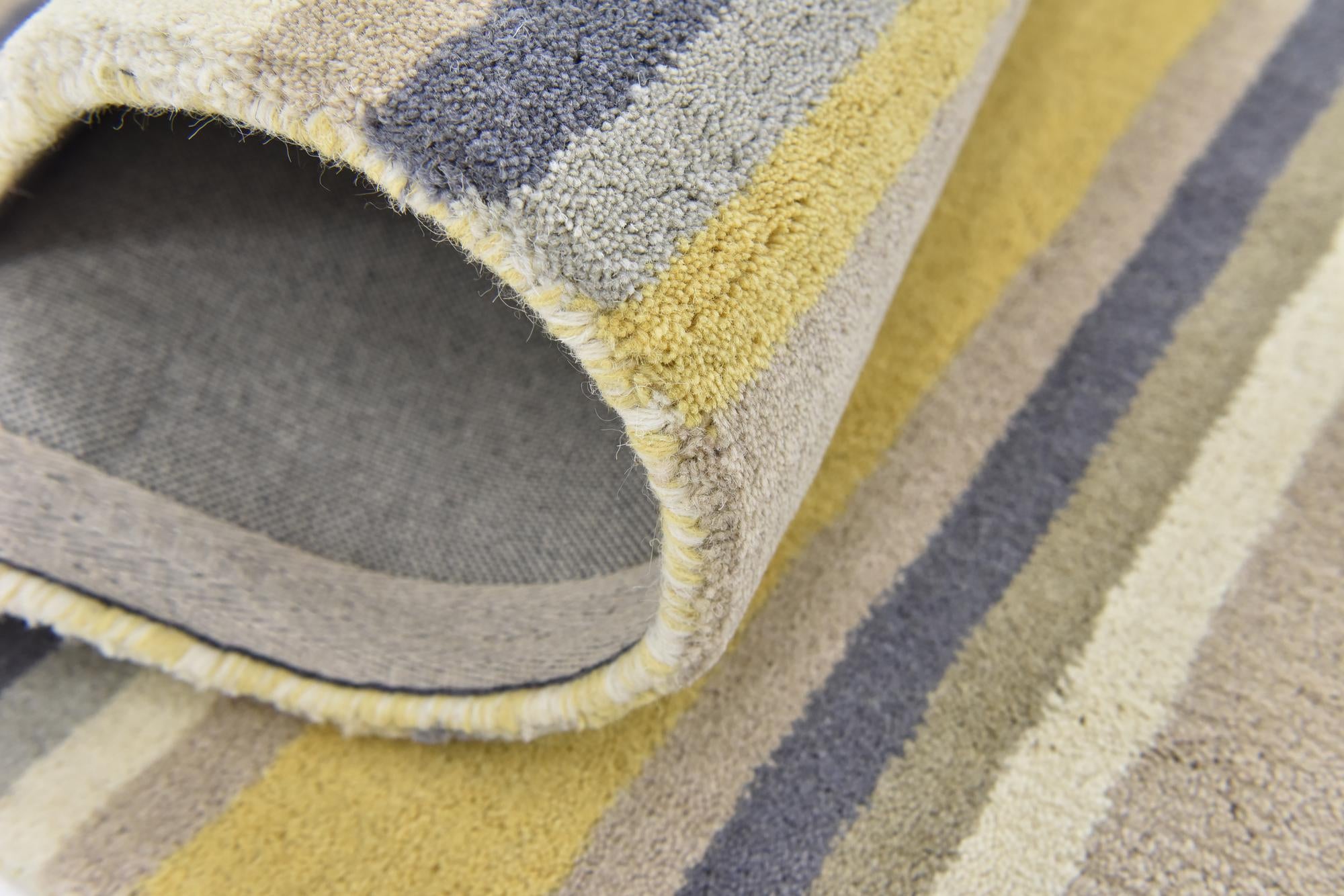 2' 9 x 4' 10 Luna Wool Rug