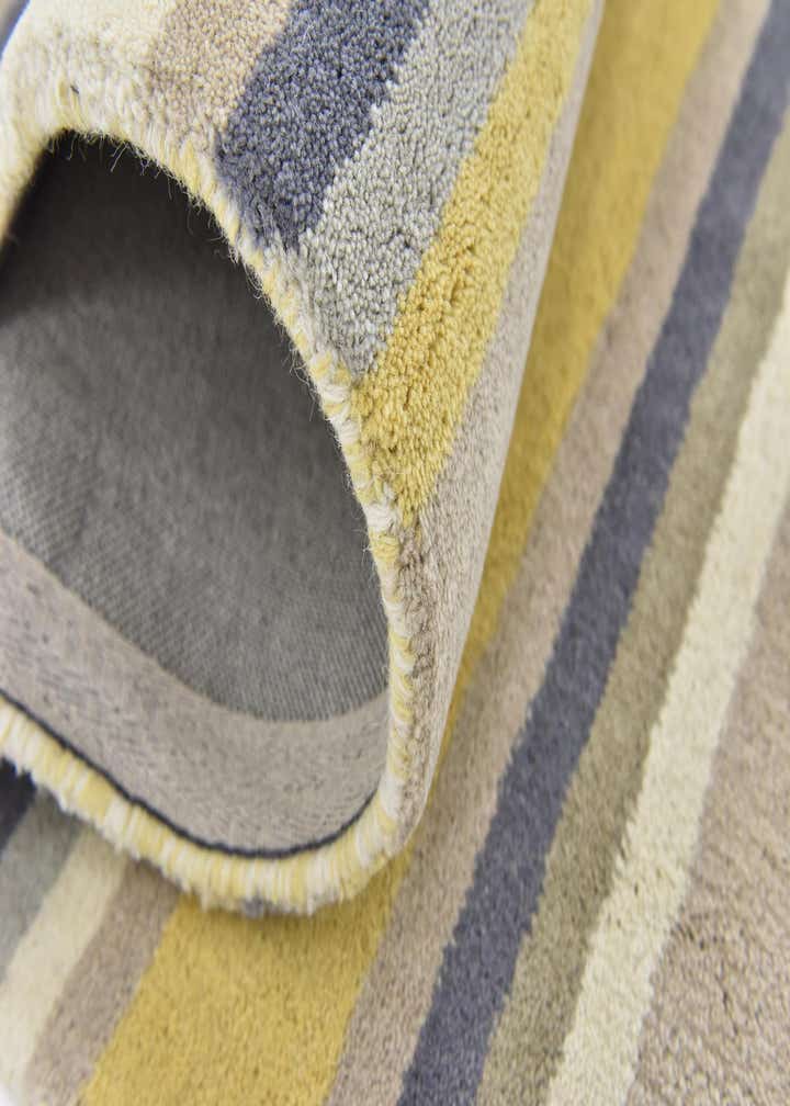 2' 9 x 4' 10 Luna Wool Rug