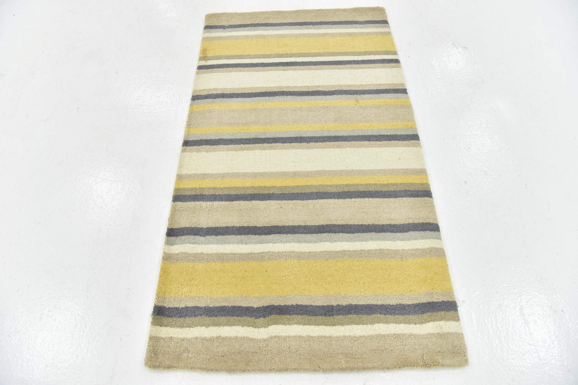 2' 8 x 5' Luna Wool Rug