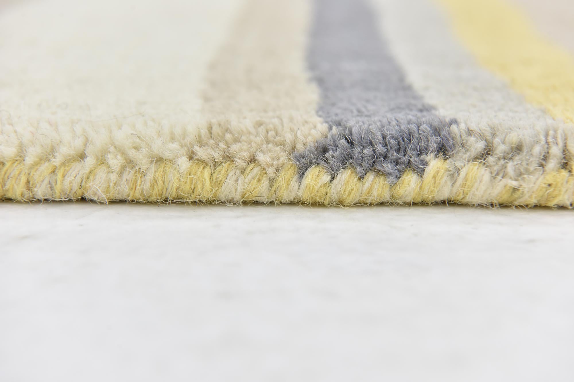 2' 8 x 5' Luna Wool Rug