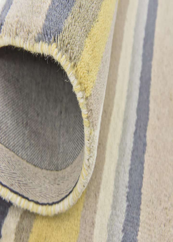 2' 9 x 4' 10 Luna Wool Rug