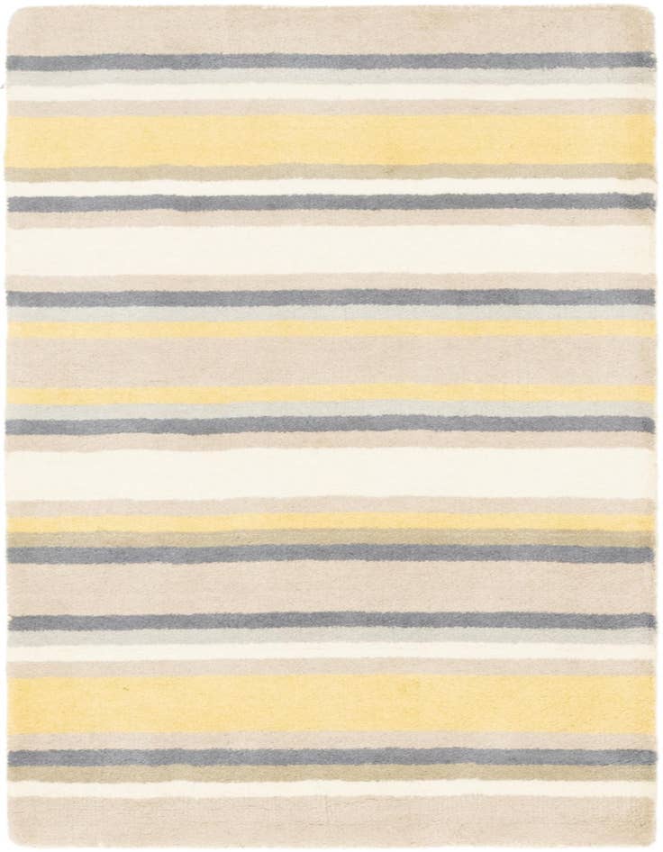 Detail image of 2' 9 x 4' 10 Luna Wool Rug
