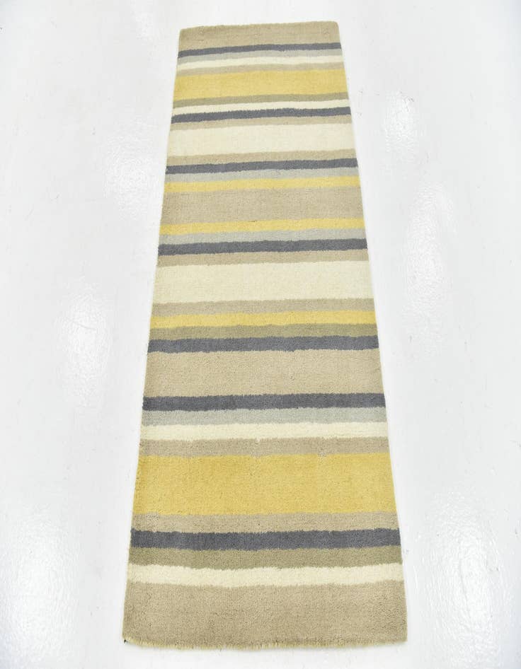 Detail image of 2' 8 x 4' 10 Luna Wool Rug