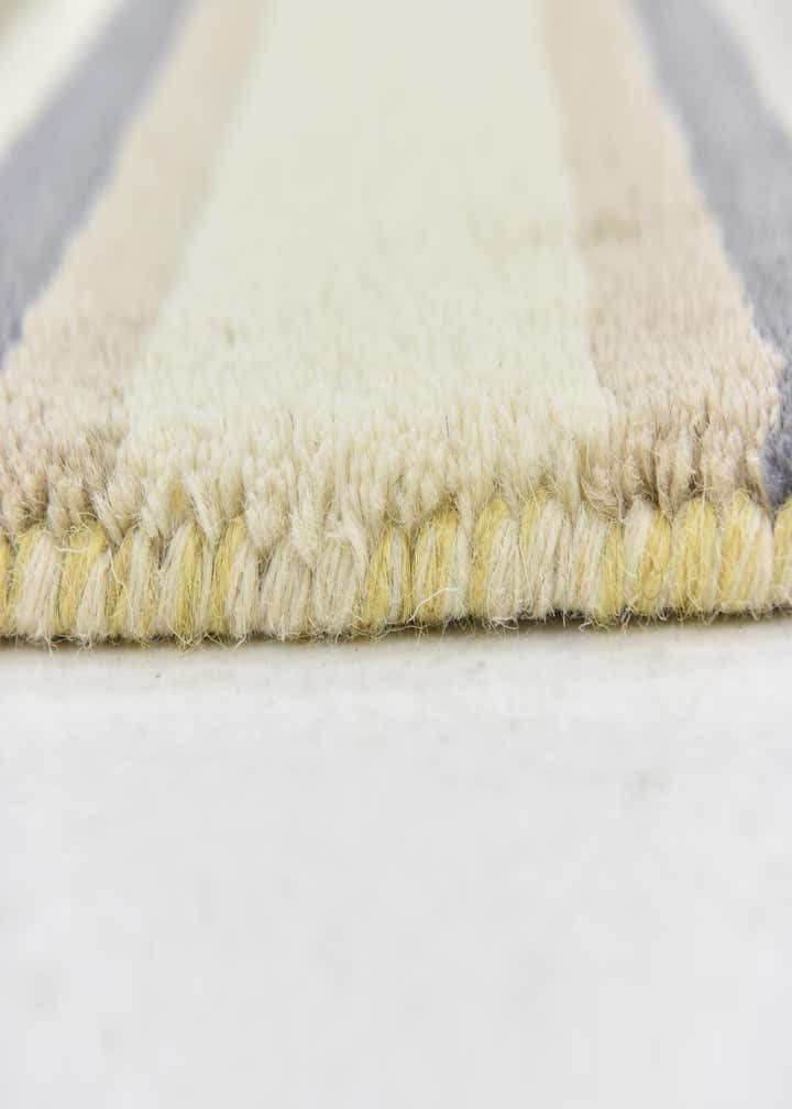 2' 8 x 4' 10 Luna Wool Rug
