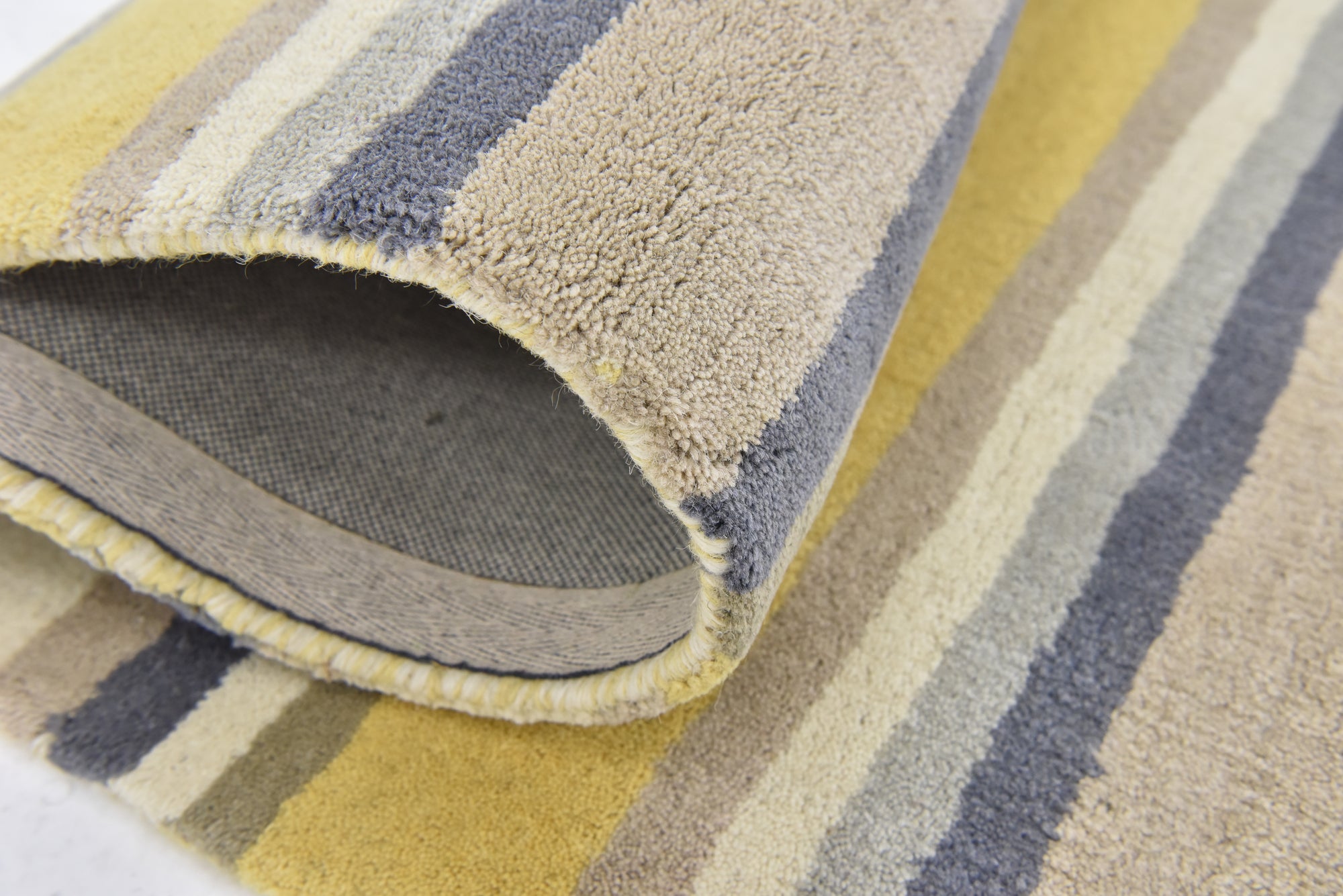 2' 8 x 5' Luna Wool Rug