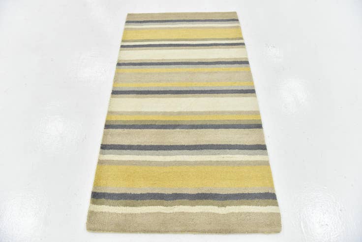 Detail image of 2' 8 x 5' Luna Wool Rug