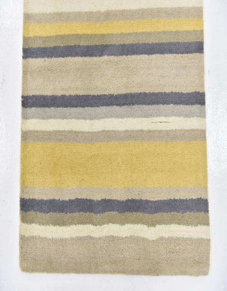 Detail image of 2' 8 x 5' Luna Wool Rug