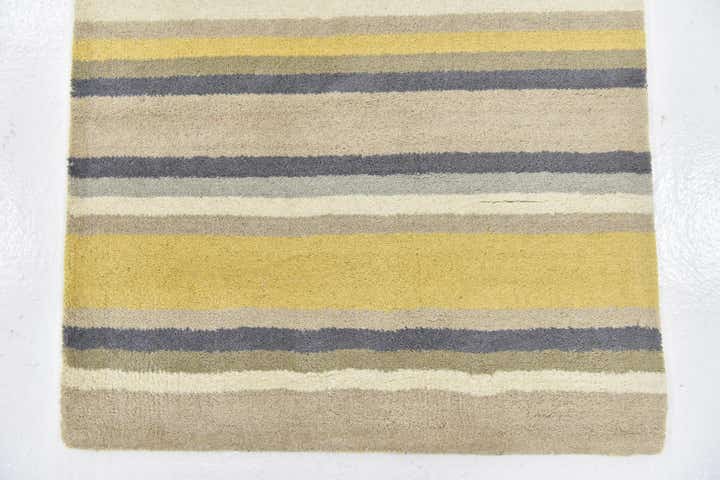 2' 8 x 5' Luna Wool Rug