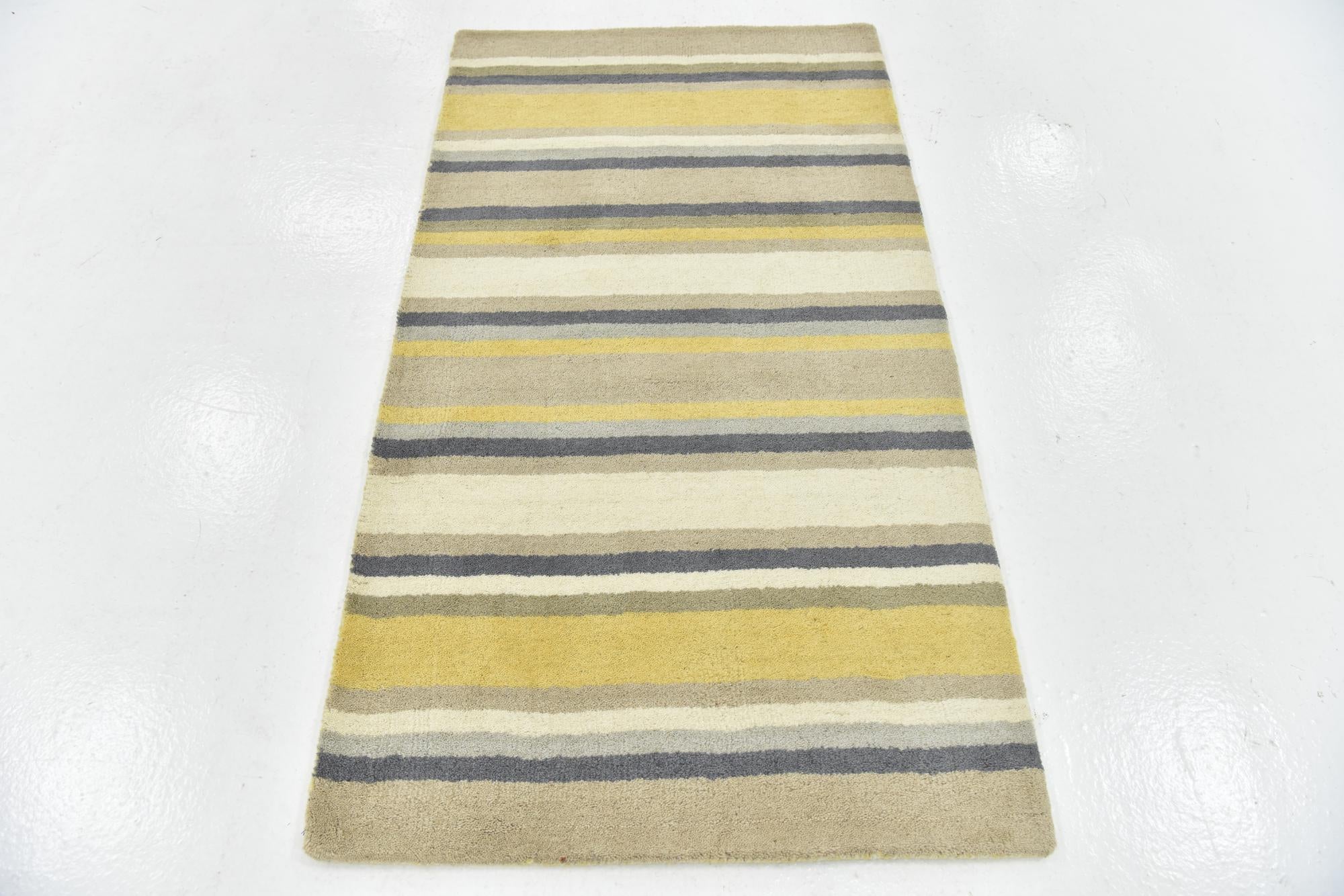 2' 9 x 4' 10 Luna Wool Rug