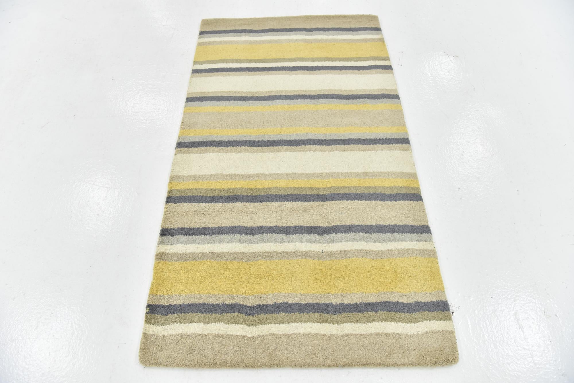 2' 9 x 4' 10 Luna Wool Rug