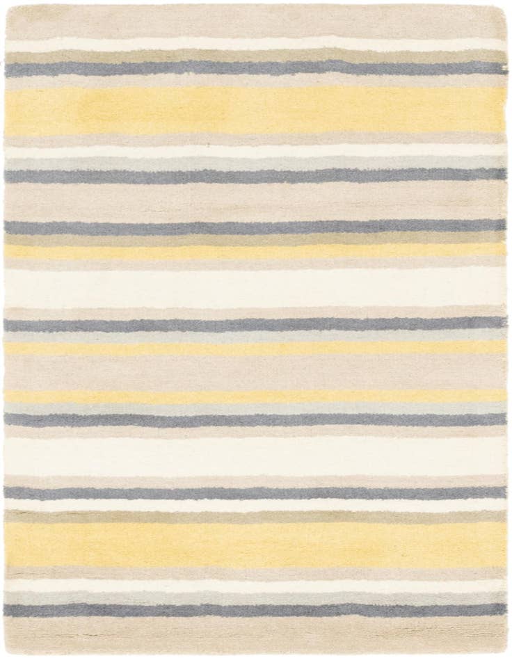 Detail image of 2' 9 x 4' 10 Luna Wool Rug