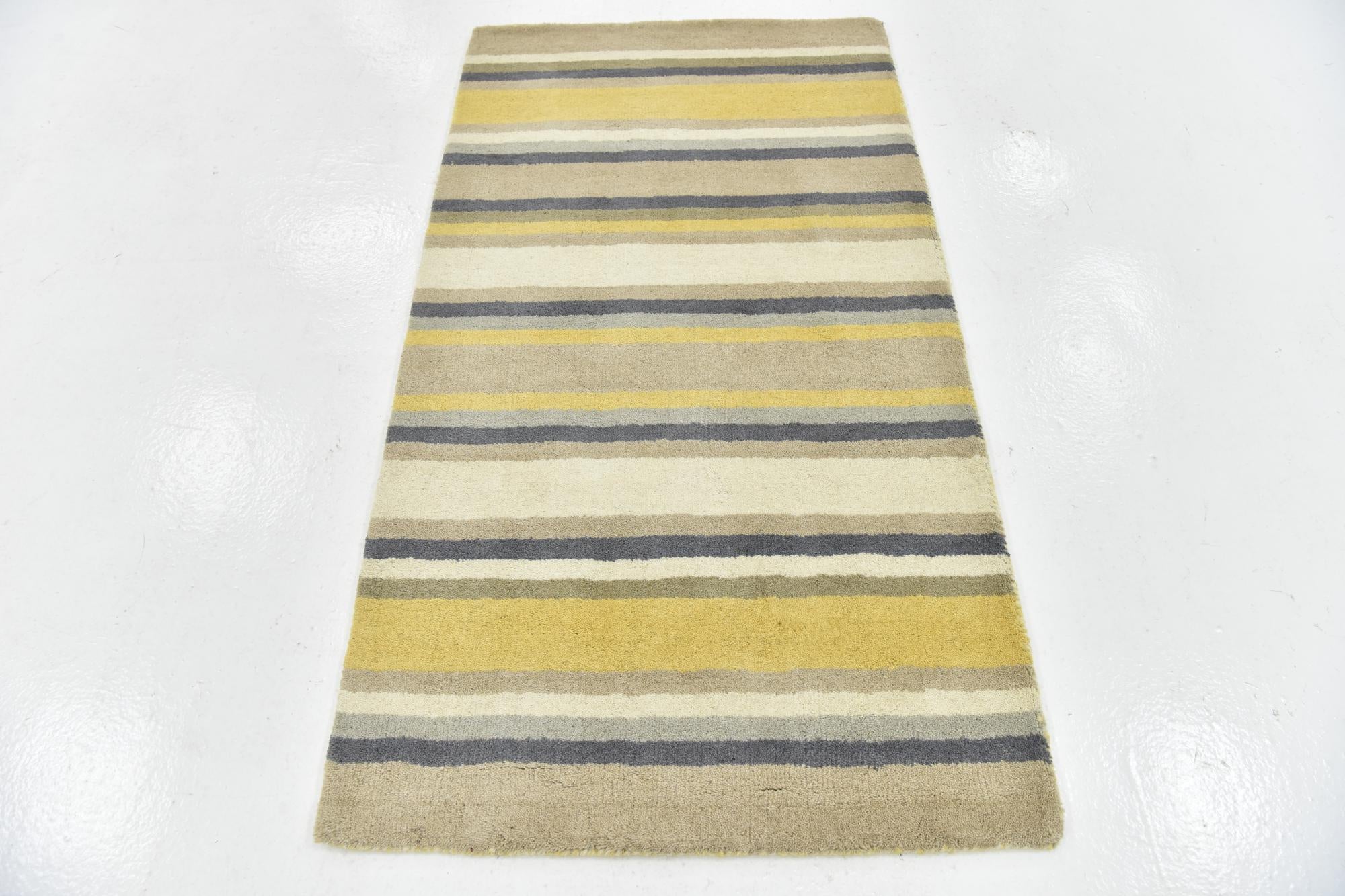 2' 8 x 5' Luna Wool Rug