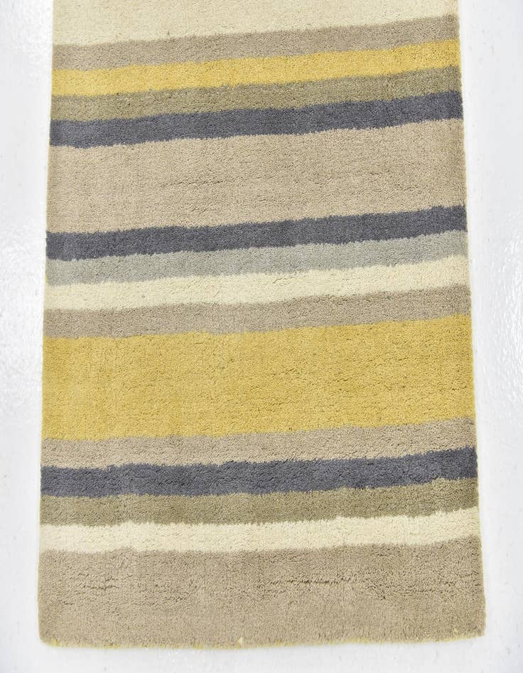 Detail image of 2' 8 x 5' Luna Wool Rug