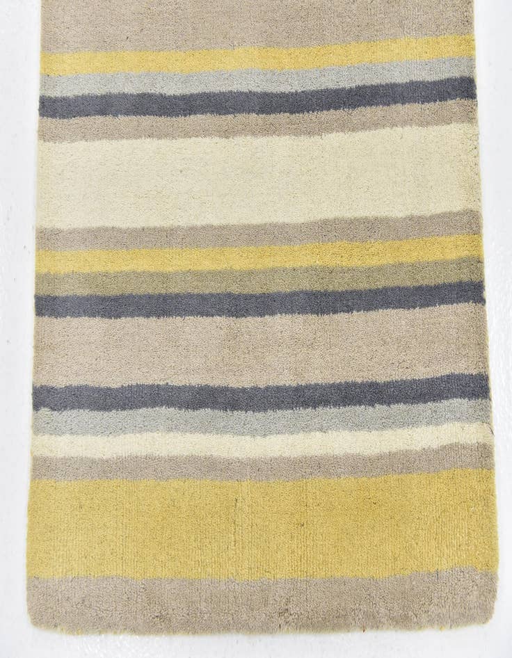 Detail image of 2' 8 x 5' Luna Wool Rug