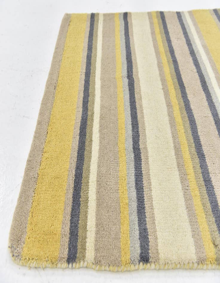 Detail image of 2' 8 x 5' Luna Wool Rug