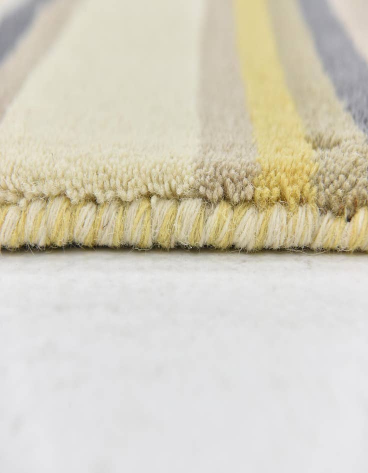 Detail image of 2' 8 x 5' Luna Wool Rug