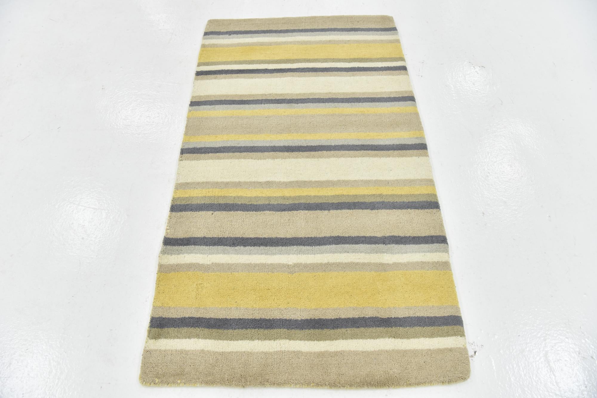 2' 8 x 4' 10 Luna Wool Rug