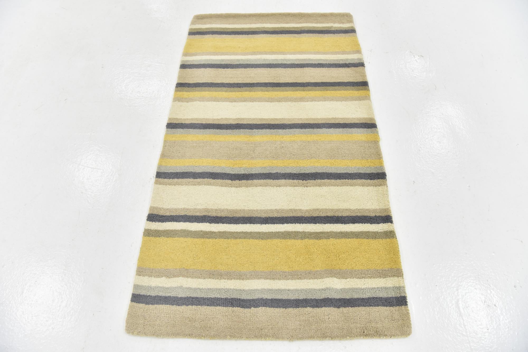 2' 8 x 4' 10 Luna Wool Rug