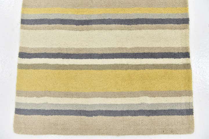 2' 8 x 4' 10 Luna Wool Rug