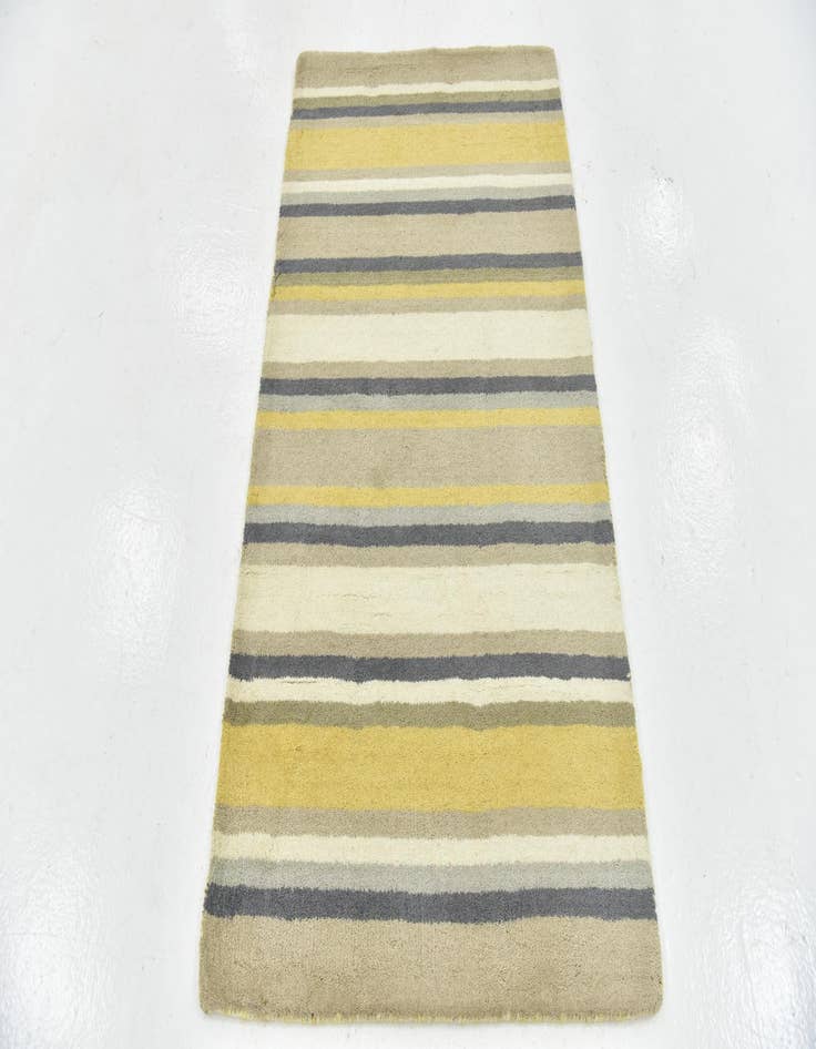 Detail image of 2' 9 x 4' 10 Luna Wool Rug