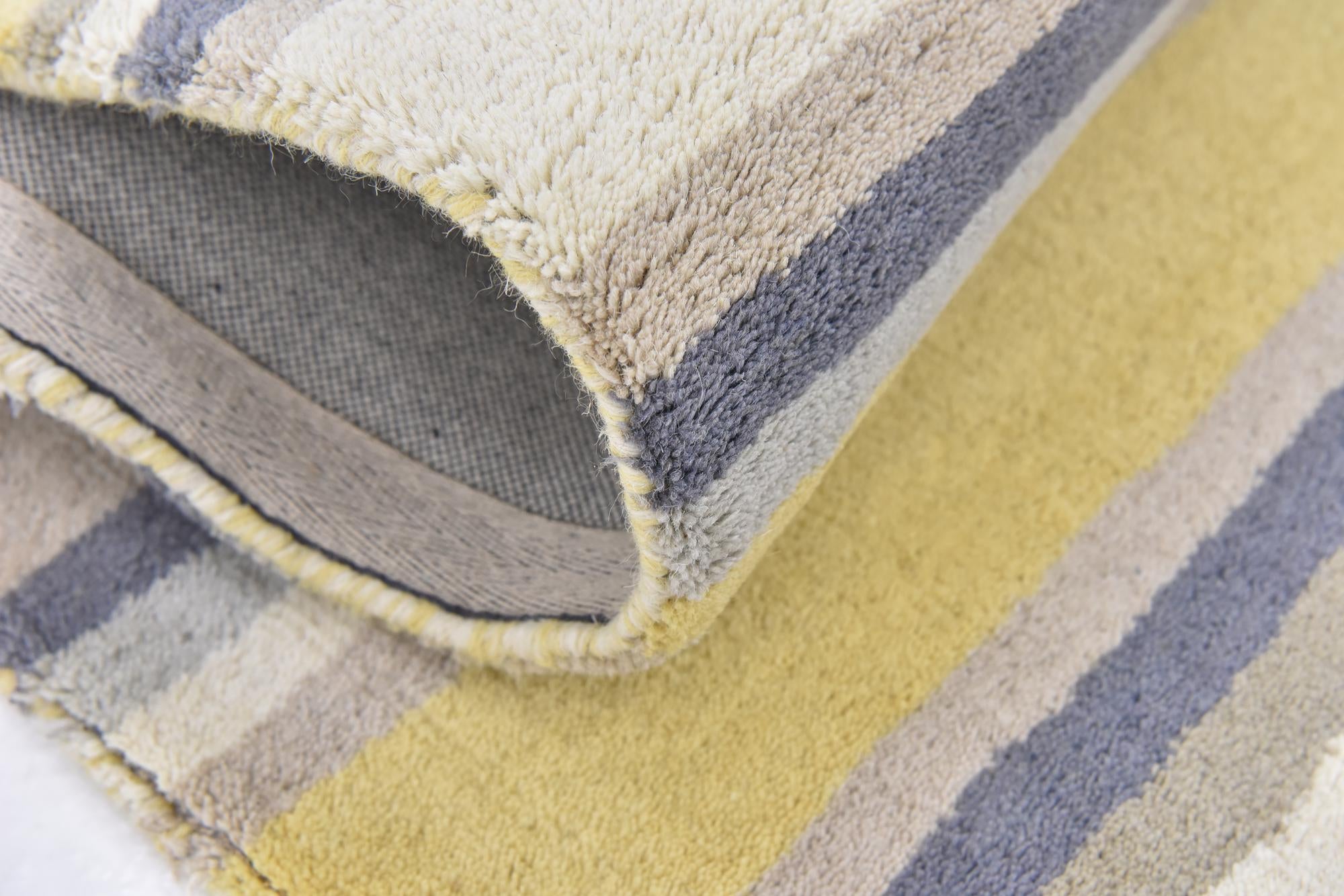 2' 8 x 4' 10 Luna Wool Rug