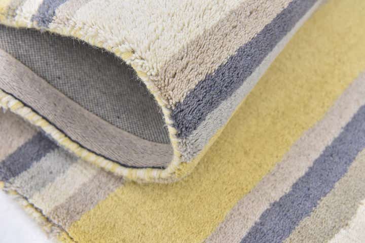 2' 8 x 4' 10 Luna Wool Rug