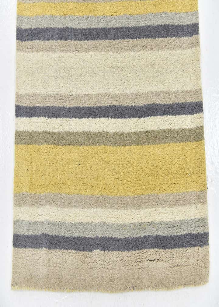 2' 8 x 4' 10 Luna Wool Rug