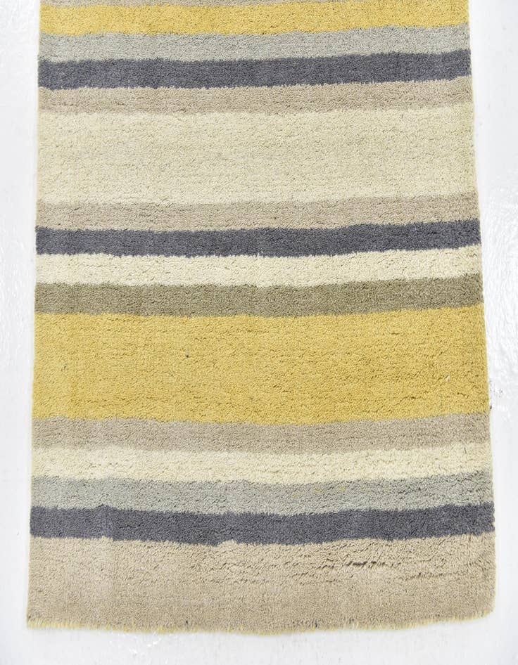 Detail image of 2' 8 x 4' 10 Luna Wool Rug