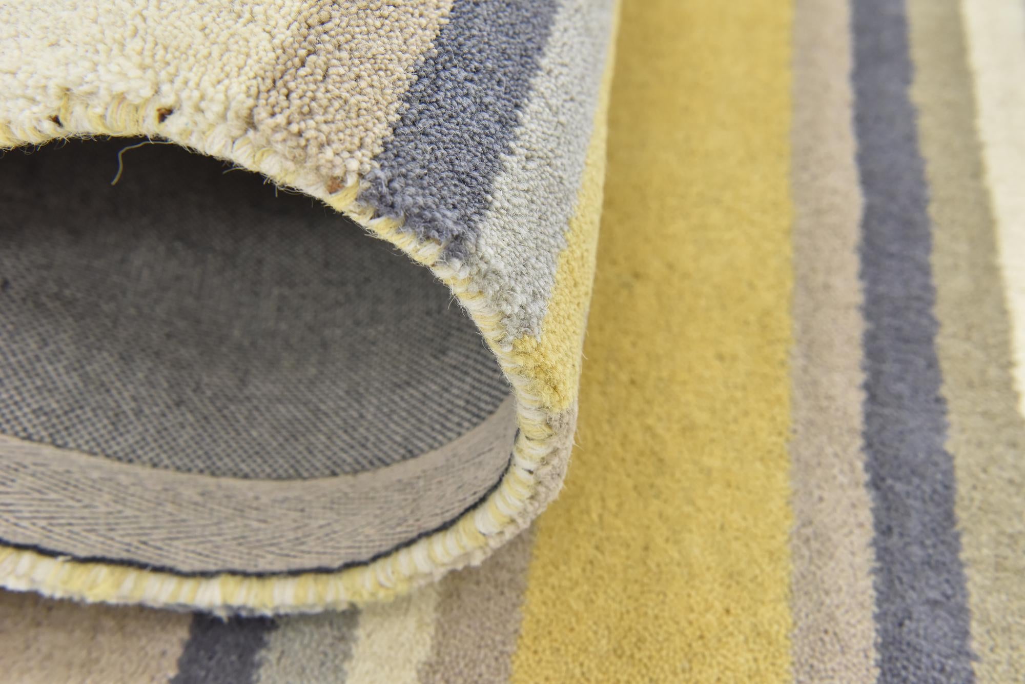 2' 8 x 5' Luna Wool Rug