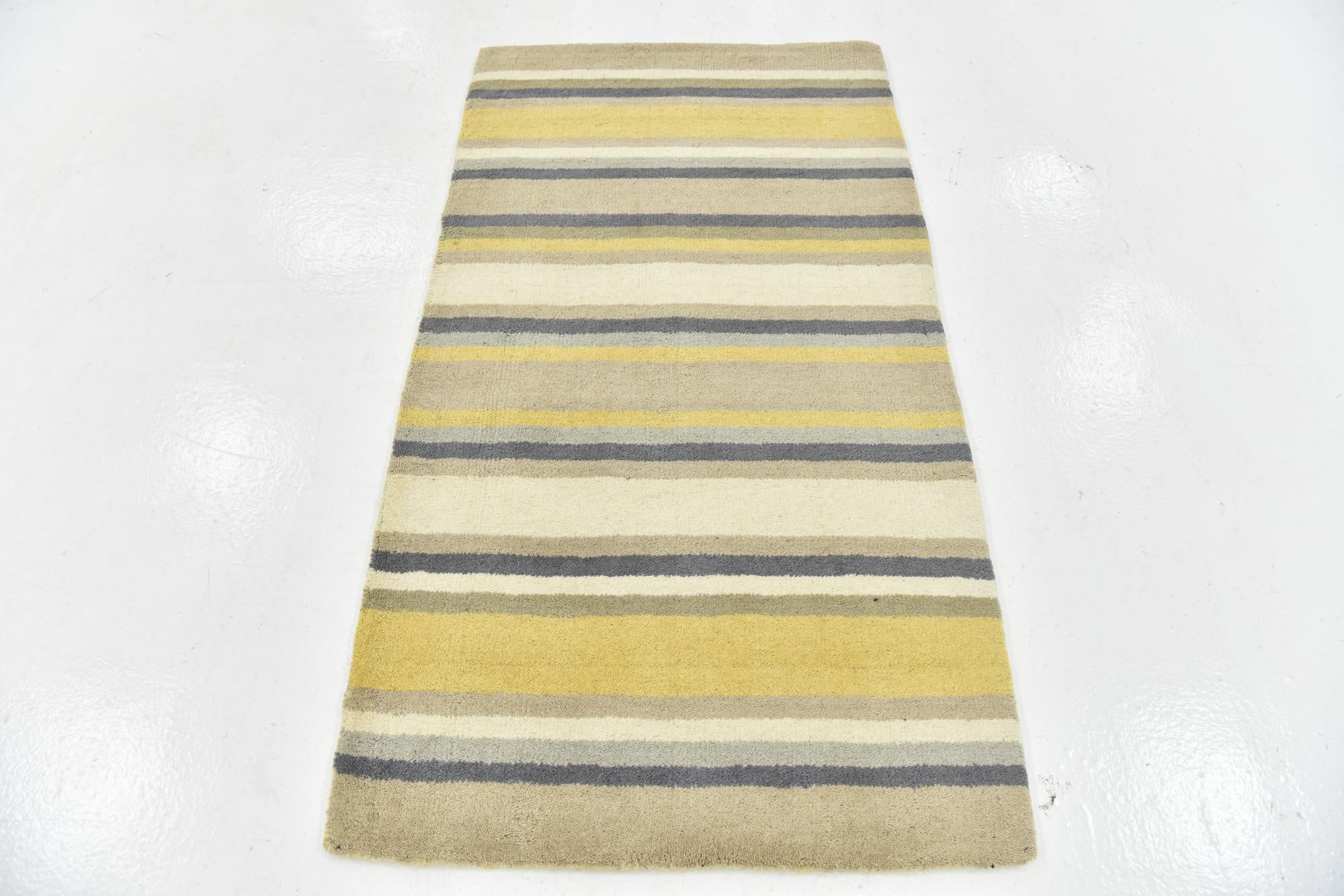 2' 8 x 4' 10 Luna Wool Rug