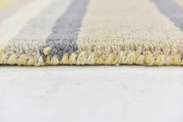 Detail image of 2' 8 x 4' 10 Luna Wool Rug