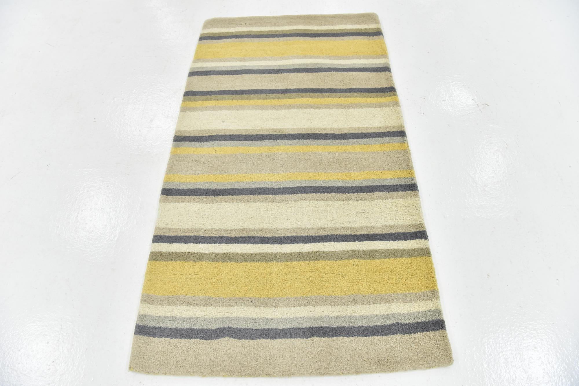 2' 8 x 4' 10 Luna Wool Rug