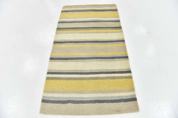 2' 8 x 4' 10 Luna Wool Rug