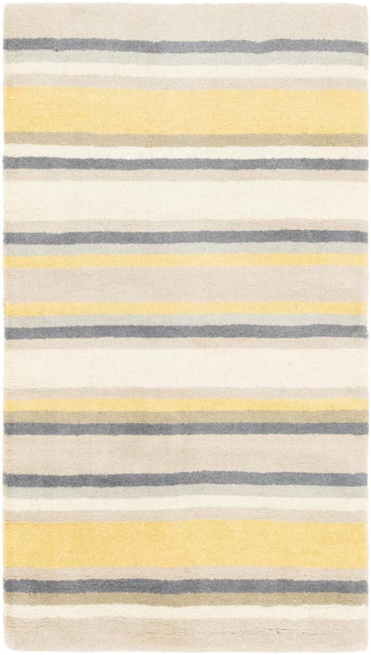 Detail image of 2' 8 x 4' 10 Luna Wool Rug