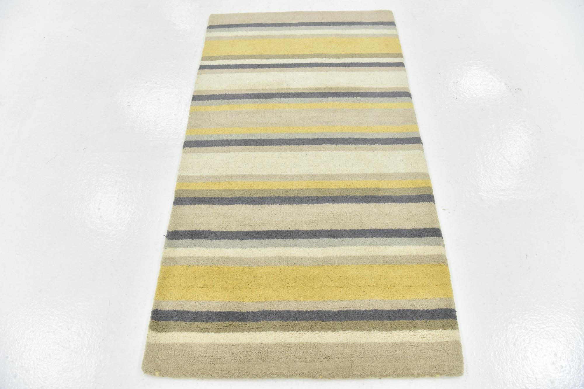2' 8 x 4' 10 Luna Wool Rug