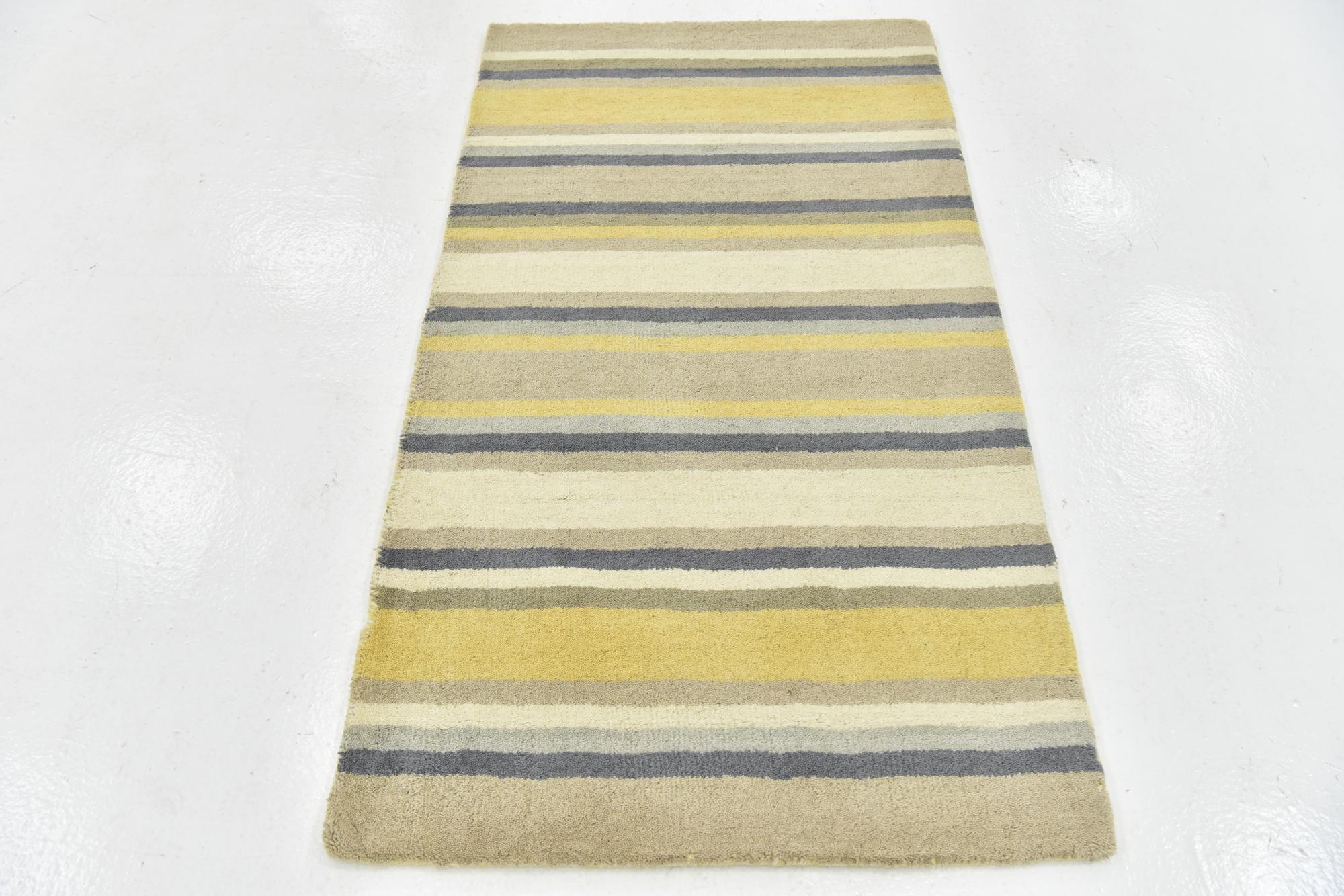 2' 8 x 4' 10 Luna Wool Rug