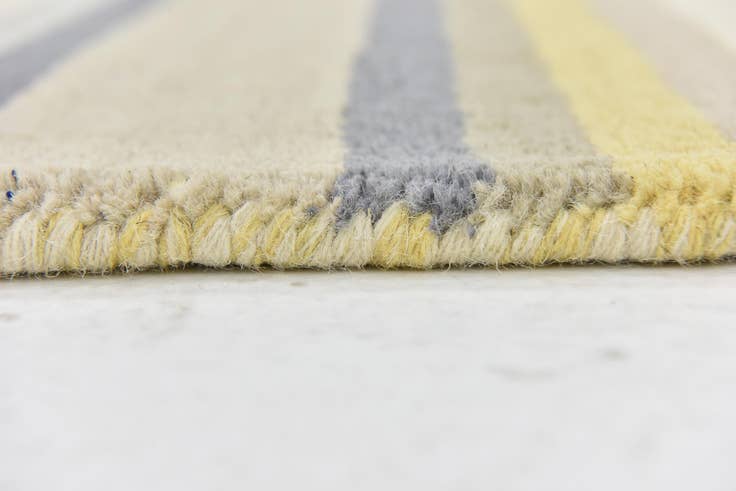Detail image of 2' 8 x 4' 10 Luna Wool Rug