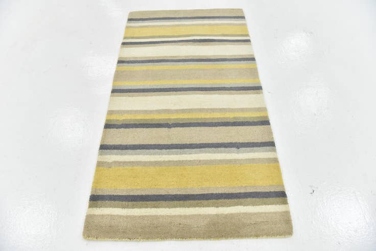 Detail image of 2' 9 x 5' Luna Wool Rug